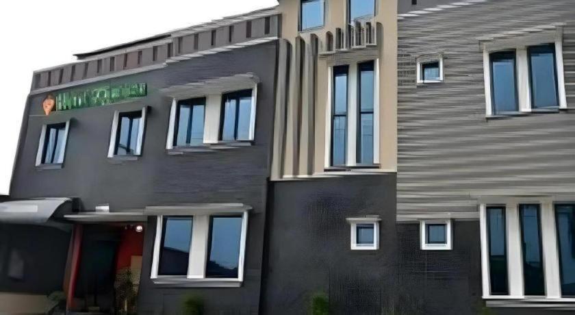 Hotel Khalista Пурвакарта Екстериор снимка