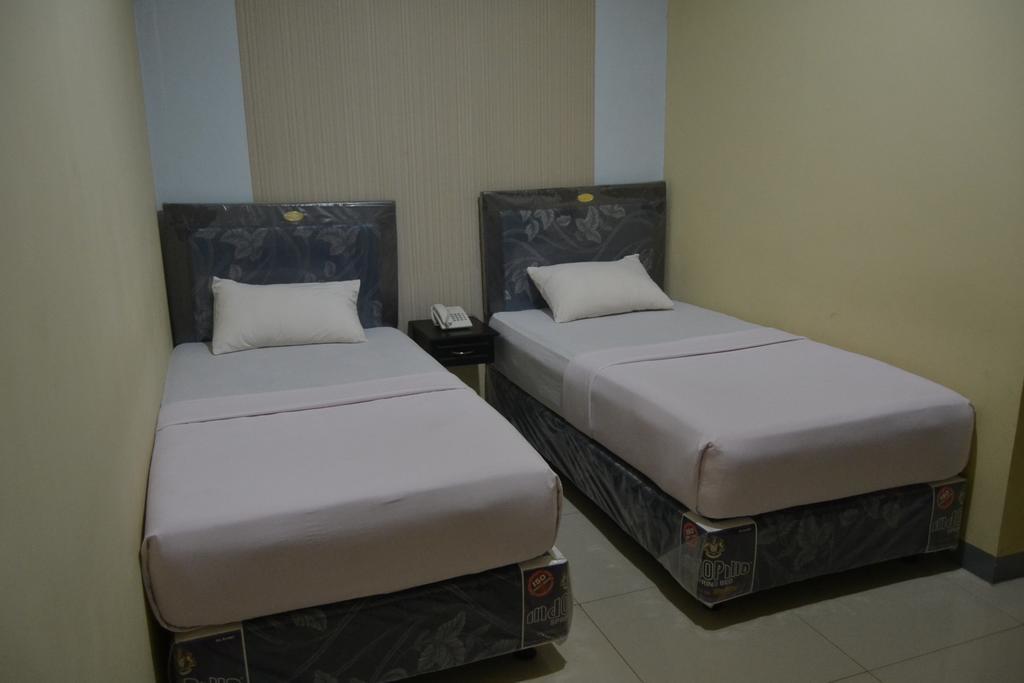 Hotel Khalista Пурвакарта Стая снимка