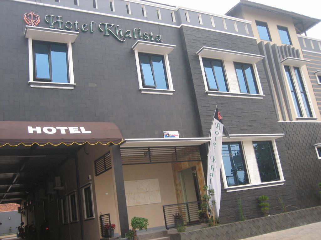 Hotel Khalista Пурвакарта Екстериор снимка